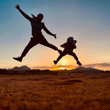 Holiday Inn Luxury Camp Wadi Rum Exteriör bild