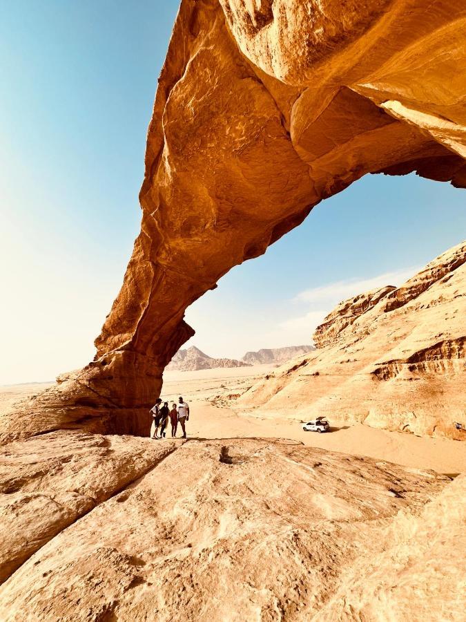 Holiday Inn Luxury Camp Wadi Rum Exteriör bild